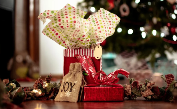 Faire des économies intelligemment pendant la période de fin d’année et de Noël